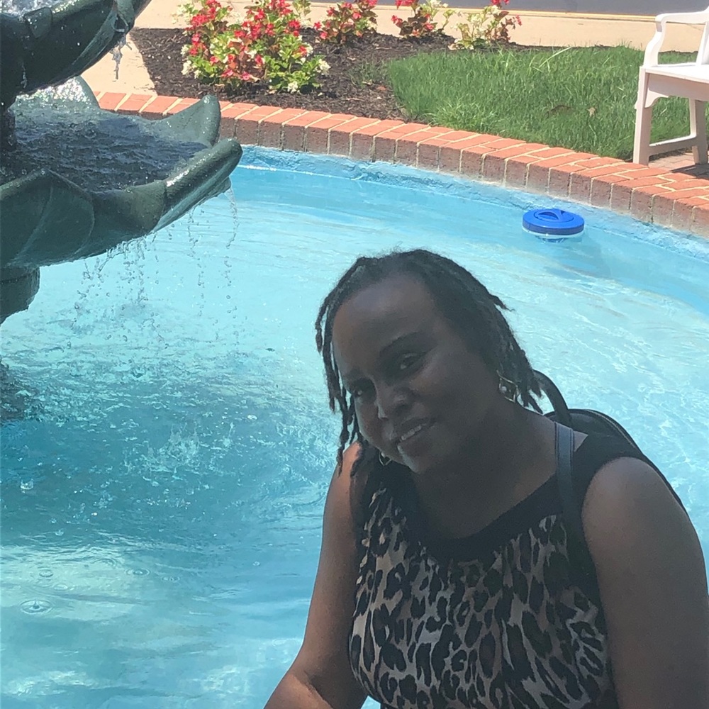 Meet your Posher, Robin